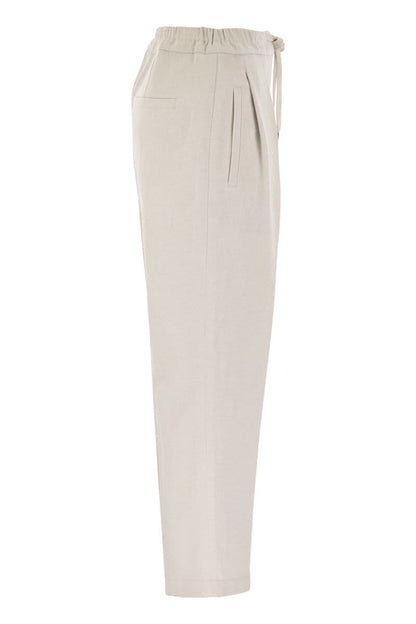 Slouchy trousers in cotton gabardine and linen