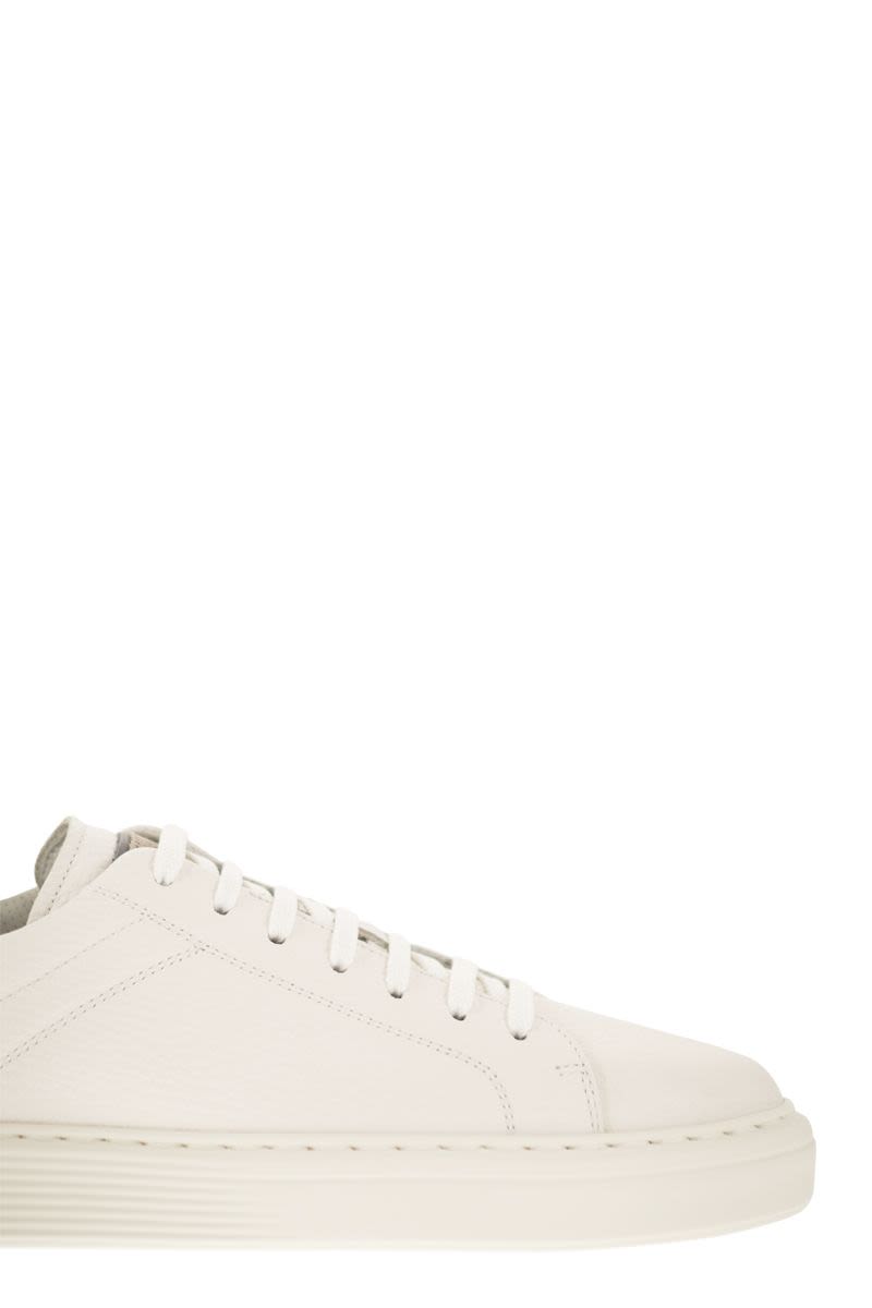 Calfskin trainers with grain - VOGUERINI