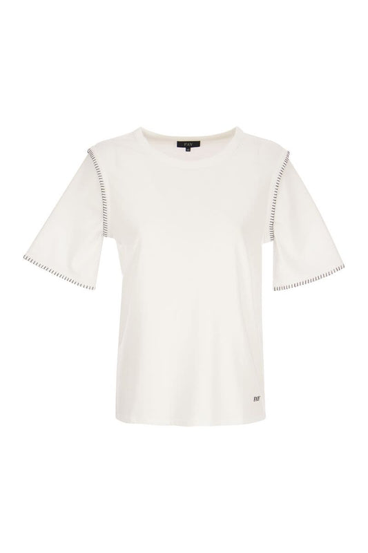 T-shirt with contrast stitching - VOGUERINI