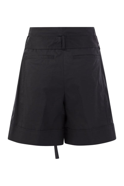 Short with pleats and stretch cotton