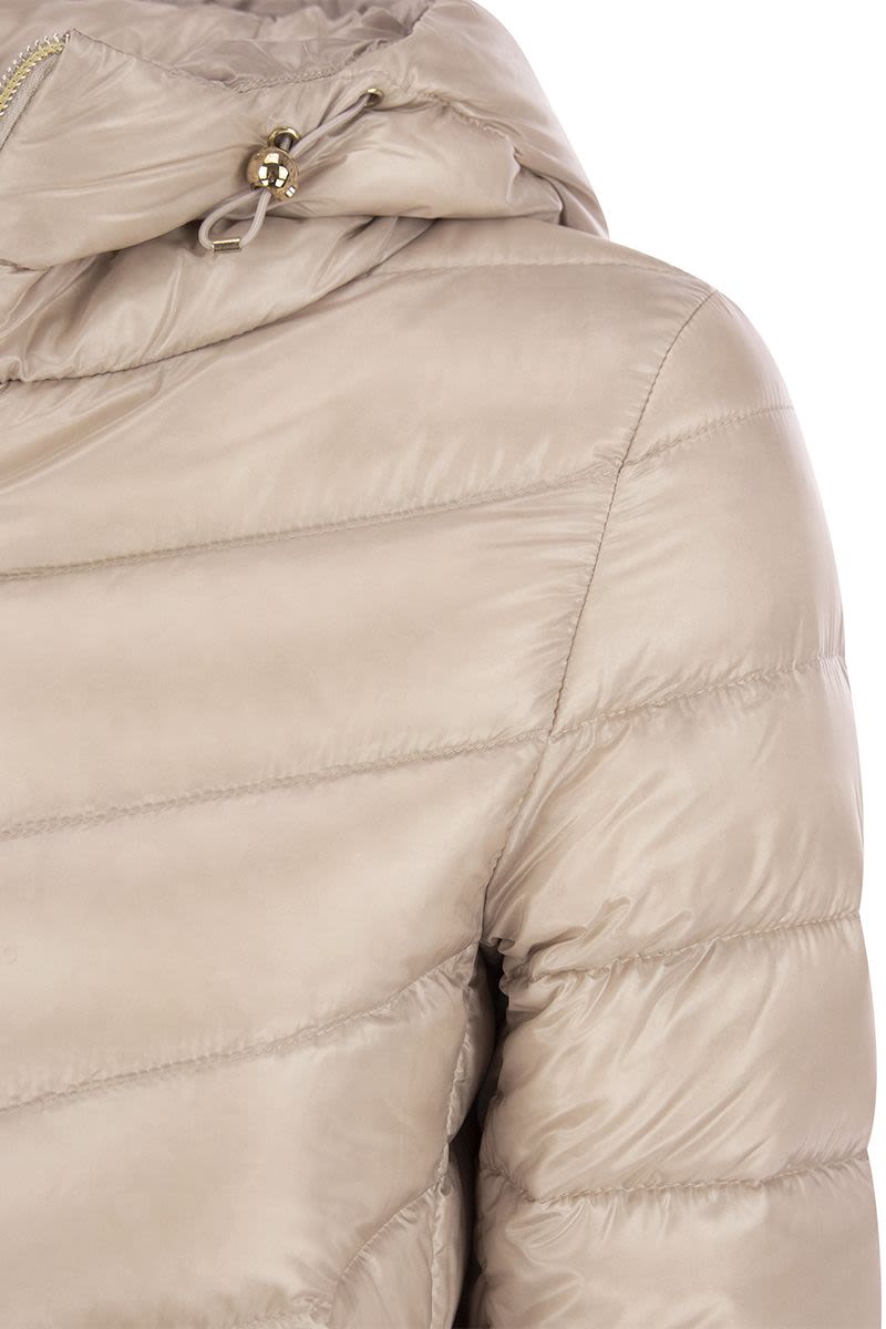 Ultralight Nylon Resort Jacket - VOGUERINI