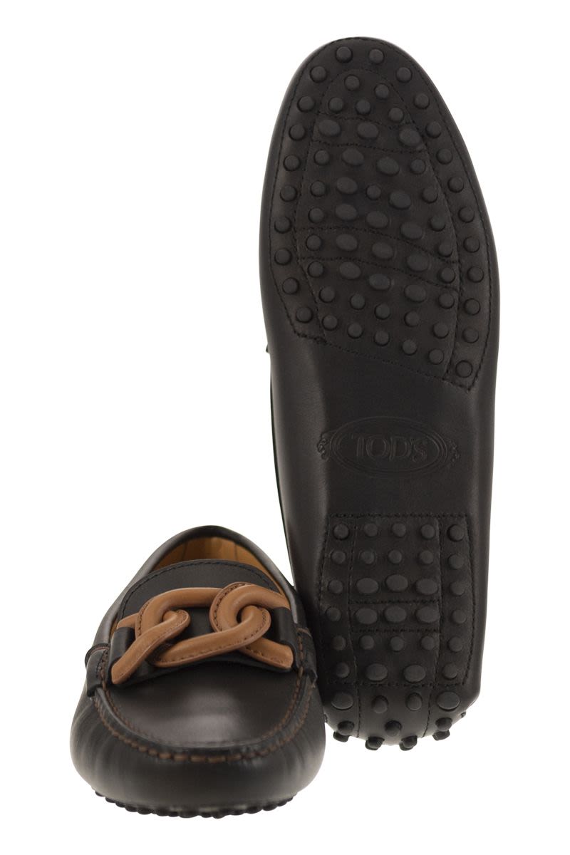 Loafer with metal chain - VOGUERINI