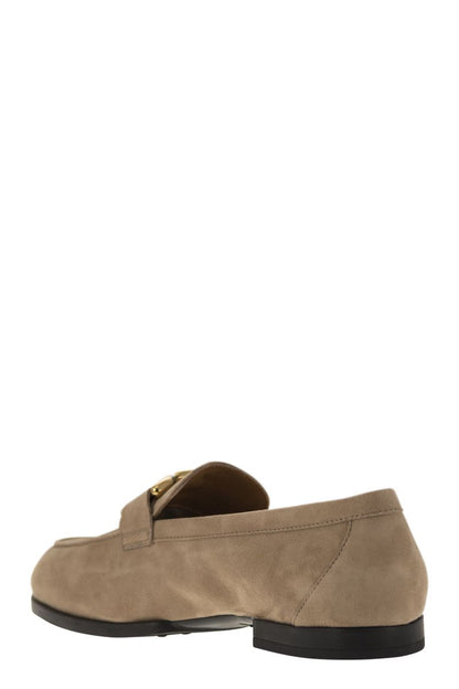 Moccasin in nubuck with metal chain - VOGUERINI