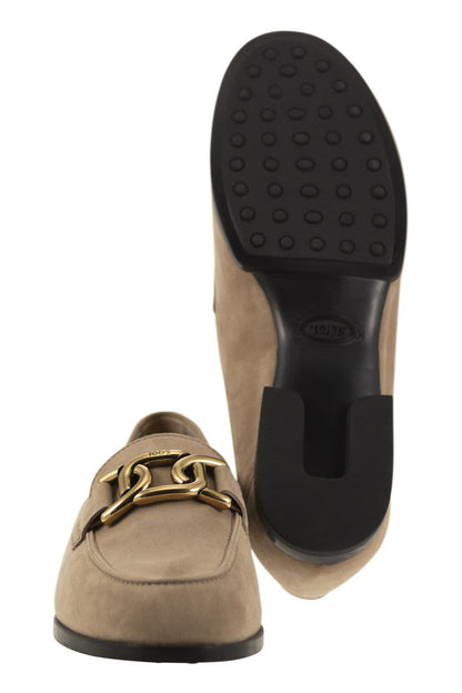 Moccasin in nubuck with metal chain - VOGUERINI