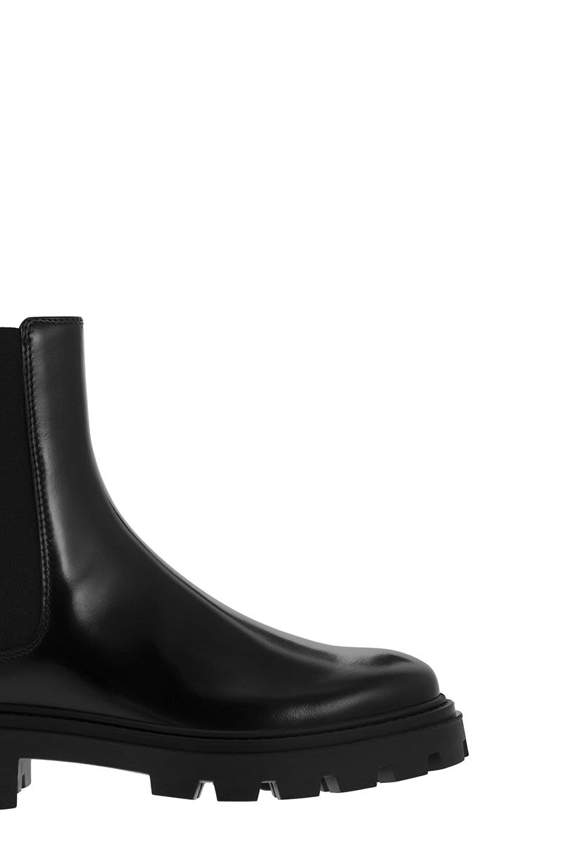 Leather Chelsea Boot - VOGUERINI