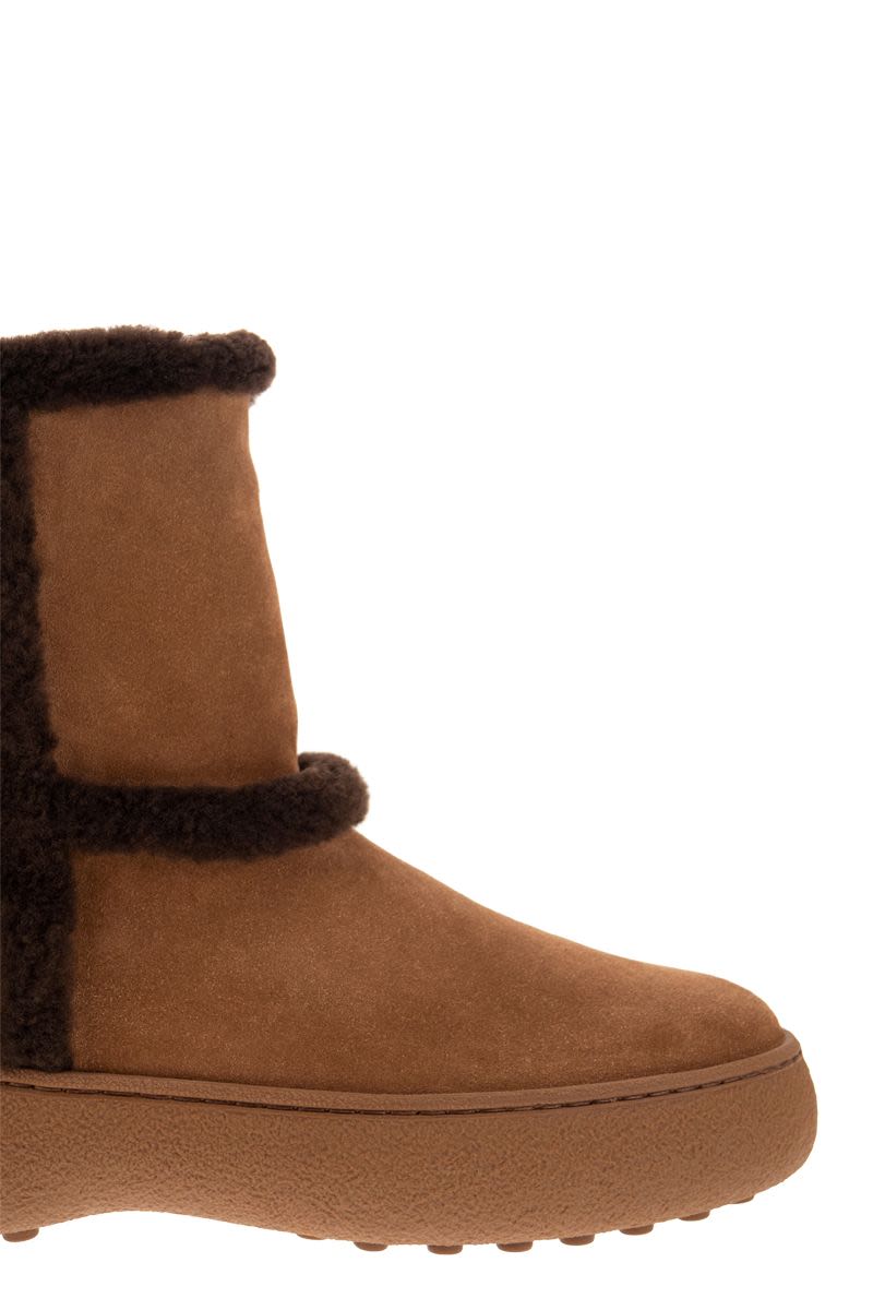Padded suede ankle boot - VOGUERINI